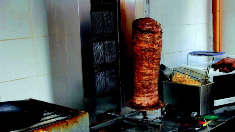 IL NUOVO CORSO Ordinanze del Comune:kebab e minimarketfuori dal centro storico IL NUOVO CORSO Ordinanze del Comune:kebab e minimarketfuori dal centro storico