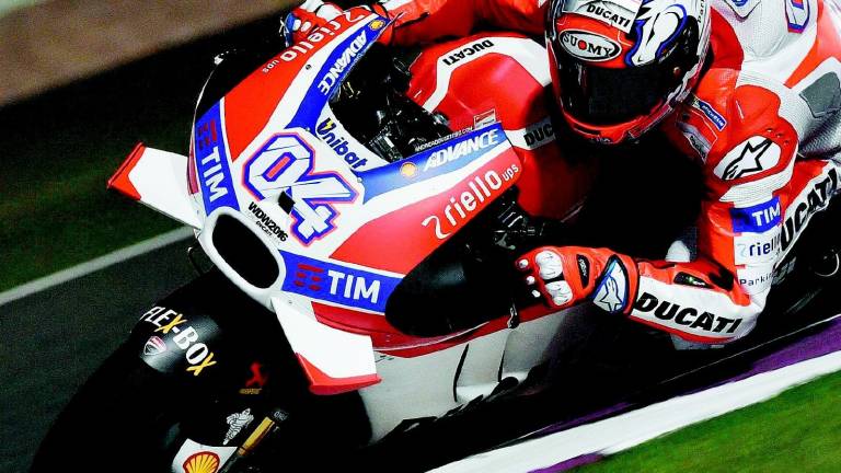 Solo Lorenzo precede uno splendido Dovizioso Solo Lorenzo precede uno splendido Dovizioso