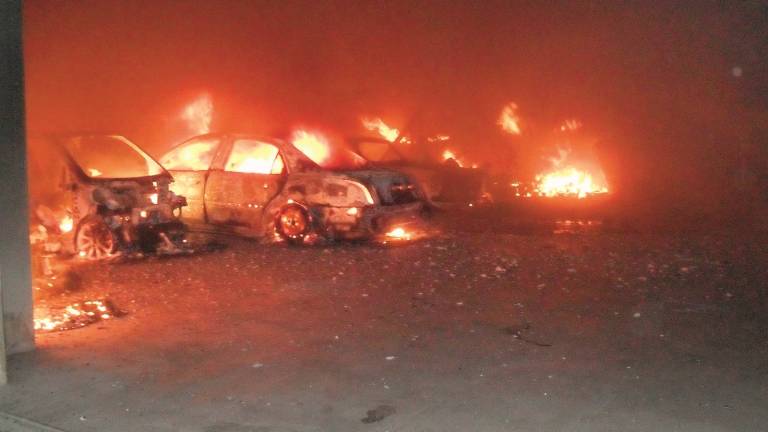 Officina meccanica a fuoco: danni ingenti Officina meccanica a fuoco: danni ingenti