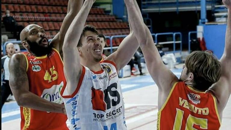 Basket B, da San Marino a Faenza: ecco l'ala Pietro Ugolini Basket B, da San Marino a Faenza: ecco l'ala Pietro Ugolini