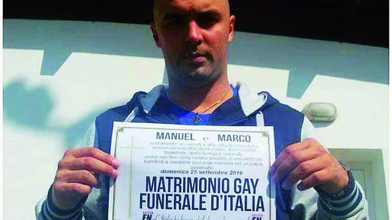 Scontri a Forlì, da membro di Fn di Rimini soldi a chi salva migranti Scontri a Forlì, da membro di Fn di Rimini soldi a chi salva migranti
