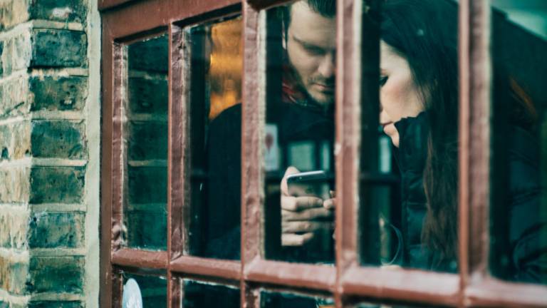 Affetti collaterali: uomini e amicizie femminili Affetti collaterali: uomini e amicizie femminili