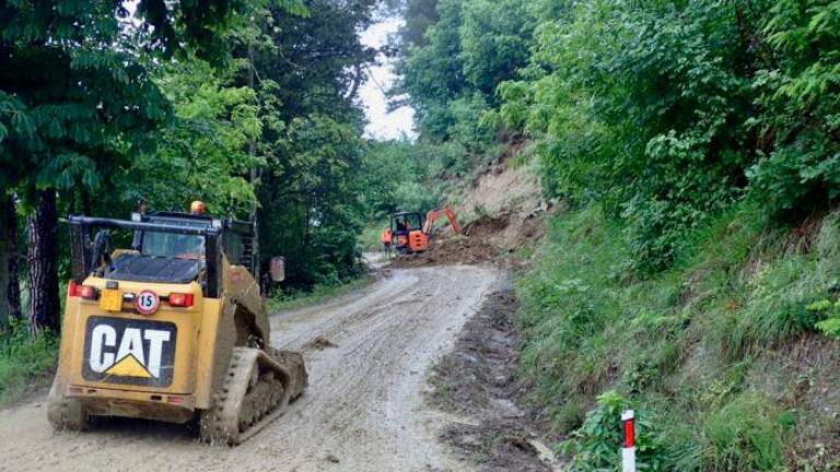 I lavori di sistemazione dopo l’alluvione nell’Imolese I lavori di sistemazione dopo l’alluvione nell’Imolese