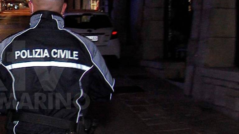 San Marino. Pirata travolge e manda all’ospedale una donna, nasconde l’auto e scappa: catturato dalla Polizia San Marino. Pirata travolge e manda all’ospedale una donna, nasconde l’auto e scappa: catturato dalla Polizia
