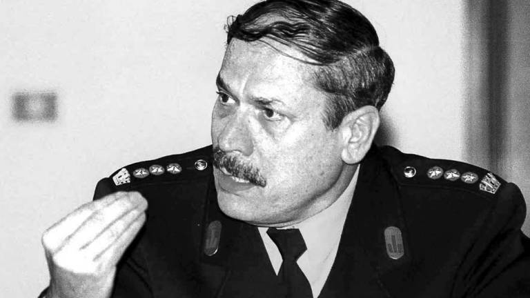 Rimini. E' morto Carlo Barbera, lo storico ex comandante dei vigili Rimini. E' morto Carlo Barbera, lo storico ex comandante dei vigili