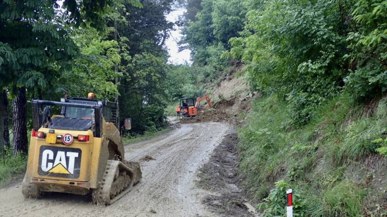 Alluvione, Imola a sostegno di Sant'Agata sul Santerno e Lugo Alluvione, Imola a sostegno di Sant'Agata sul Santerno e Lugo