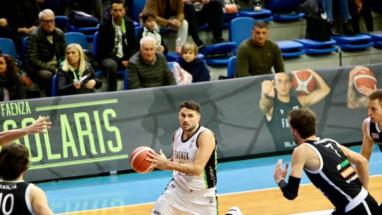 Basket B, Garelli: “Blacks, primo quarto inaccettabile” Basket B, Garelli: “Blacks, primo quarto inaccettabile”