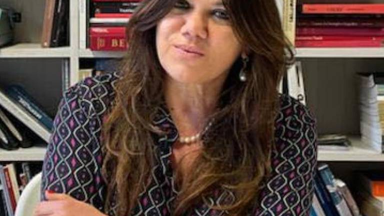 Gabriella Genisi e la sua poliziotta Lolita Lobosco alla Malatestiana di Cesena Gabriella Genisi e la sua poliziotta Lolita Lobosco alla Malatestiana di Cesena