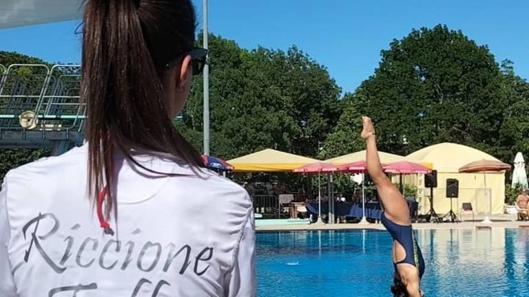 Tuffi, la riccionese Ilaria Cambria alla scuola di Giorgio Cagnotto a Bolzano Tuffi, la riccionese Ilaria Cambria alla scuola di Giorgio Cagnotto a Bolzano
