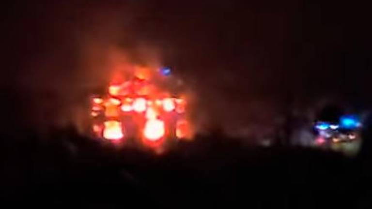 Rimini, incendio nella notte distrugge una casa in costruzione VIDEO Rimini, incendio nella notte distrugge una casa in costruzione VIDEO