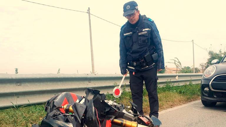 Rimini. Grave incidente sulla Marecchiese, un motociclista ricoverato a Cesena Rimini. Grave incidente sulla Marecchiese, un motociclista ricoverato a Cesena