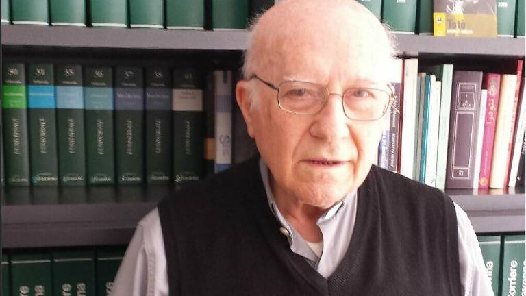 Ravenna, addio a don Giovannardi il prete che pregava in dialetto Ravenna, addio a don Giovannardi il prete che pregava in dialetto