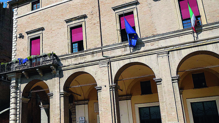 Rimini, due ex scuole elementari in vendita Rimini, due ex scuole elementari in vendita