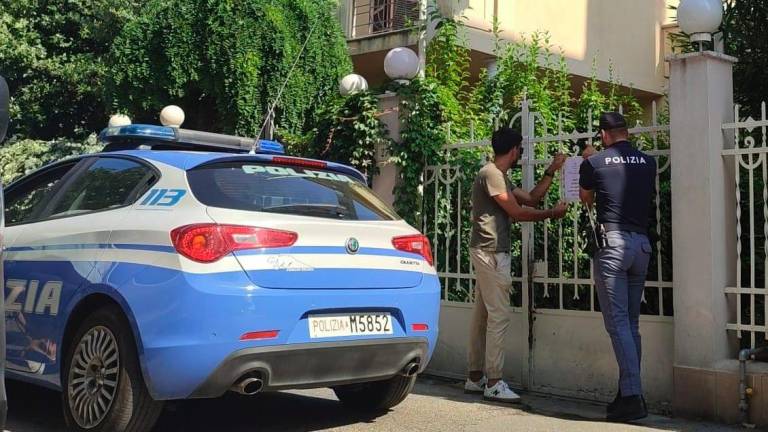 Rimini. Ordine pubblico, la polizia chiude un albergo a Marina centro Rimini. Ordine pubblico, la polizia chiude un albergo a Marina centro