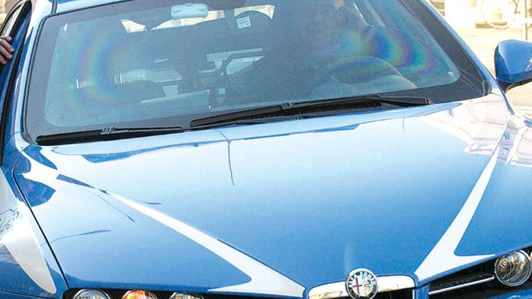 Forlì, controlli anti-degrado: un’espulsione e un ordine di allontanamento Forlì, controlli anti-degrado: un’espulsione e un ordine di allontanamento