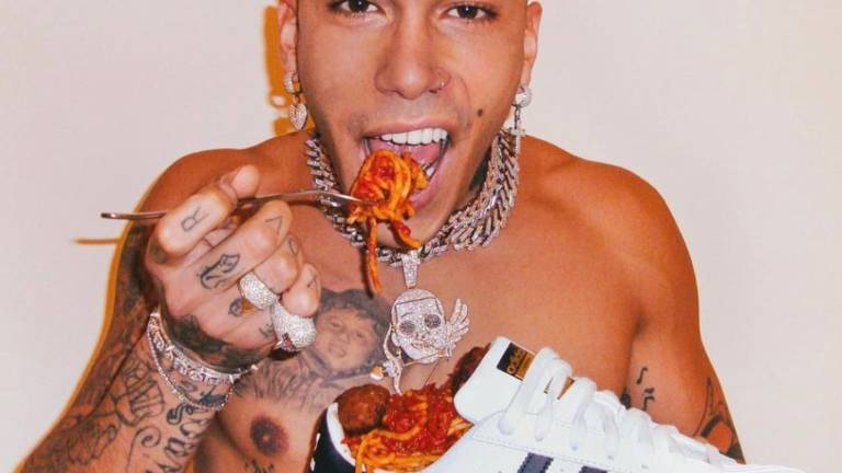Sfera Ebbasta sposta il tour e parte da Rimini il 23 settembre Sfera Ebbasta sposta il tour e parte da Rimini il 23 settembre