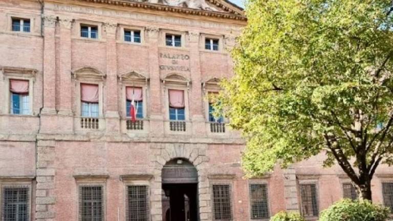 Ricercato per terrorismo: arrestato a Milano Marittima e scarcerato. Dovrà stare nel Comune di Rimini Ricercato per terrorismo: arrestato a Milano Marittima e scarcerato. Dovrà stare nel Comune di Rimini