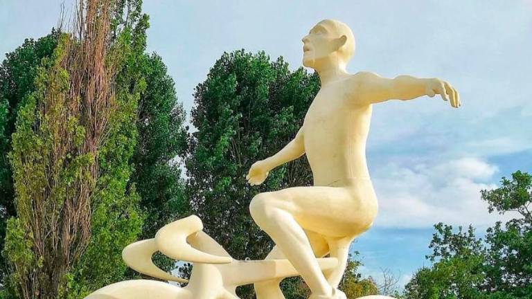 La statua di Marco Pantani realizzata da Aldo Drudi La statua di Marco Pantani realizzata da Aldo Drudi