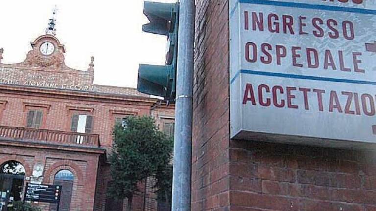 Riccione, ha il Covid e scappa dall'ospedale: minore afgano soccorso sulla A14 Riccione, ha il Covid e scappa dall'ospedale: minore afgano soccorso sulla A14