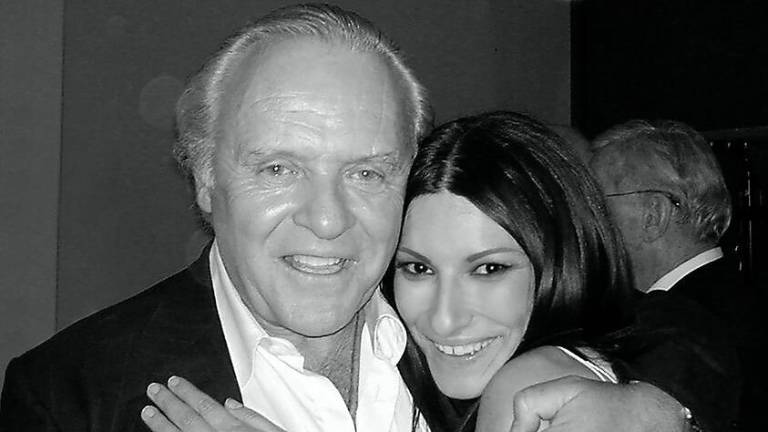 Laura Pausini emozionata per gli Oscar 2021 Laura Pausini emozionata per gli Oscar 2021