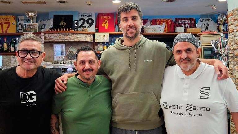 Marco Bernacci (terzo da sinistra) con il diesse Screpis e i fratelli Butticè Marco Bernacci (terzo da sinistra) con il diesse Screpis e i fratelli Butticè