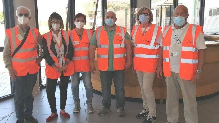 Forlì, l'attività dell'Auser al centro vaccinale Forlì, l'attività dell'Auser al centro vaccinale