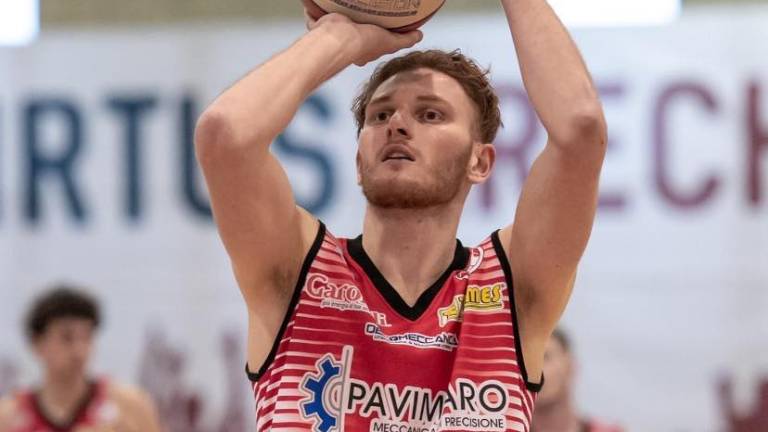 Basket A2, l'Andrea Costa ingaggia l'ala-pivot Pietro Agostini Basket A2, l'Andrea Costa ingaggia l'ala-pivot Pietro Agostini