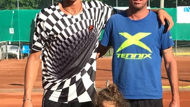 Tennis, Vaccari contro Zhuk è la finale di Russi Tennis, Vaccari contro Zhuk è la finale di Russi