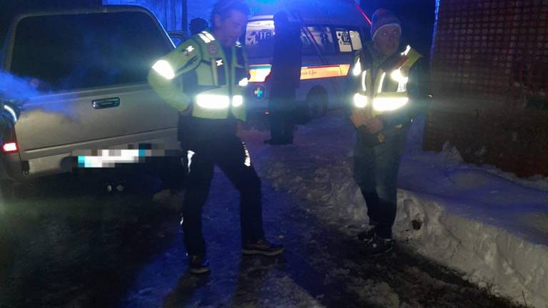 Verghereto, il Soccorso Alpino porta medicinali e viveri a una famiglia isolata dalla neve Verghereto, il Soccorso Alpino porta medicinali e viveri a una famiglia isolata dalla neve