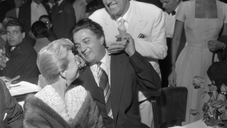 Giulietta Masina su Rai 1 sarà l'attrice Martina Galletta Giulietta Masina su Rai 1 sarà l'attrice Martina Galletta