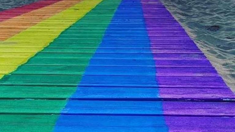 Lettera del Rimini summer pride: l'arcobaleno porta turisti Lettera del Rimini summer pride: l'arcobaleno porta turisti