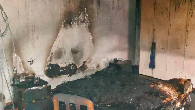 Casalfiumanese, incendio in un appartamento danni ingenti Casalfiumanese, incendio in un appartamento danni ingenti