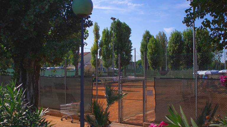 Tennis, grandi numeri al torneo giovanile di Viserba Tennis, grandi numeri al torneo giovanile di Viserba