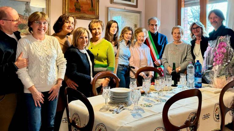 Forlì, gli splendidi 100 anni di Rosa Malpezzi, storica venditrice di giocattoli Forlì, gli splendidi 100 anni di Rosa Malpezzi, storica venditrice di giocattoli
