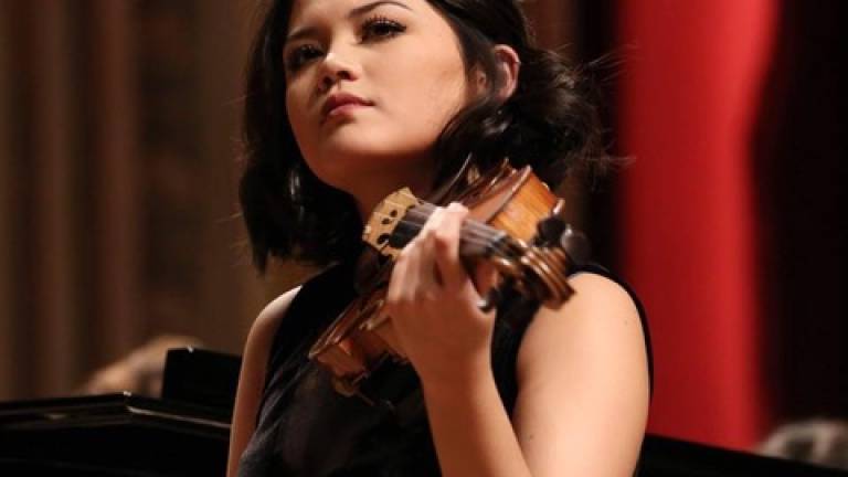 Bologna, le 10 sonate di Beethoven in diretta dalla Sala Biagi Bologna, le 10 sonate di Beethoven in diretta dalla Sala Biagi