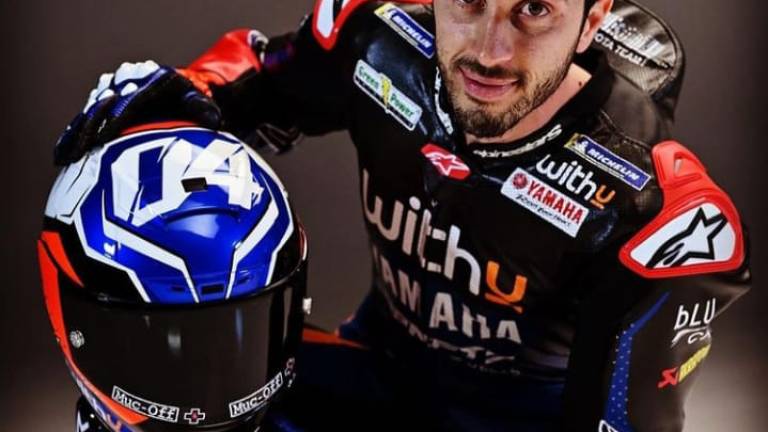 Rinascere a 36 anni: Dovizioso prova a imitare le magie di Rossi nel 2015 Rinascere a 36 anni: Dovizioso prova a imitare le magie di Rossi nel 2015