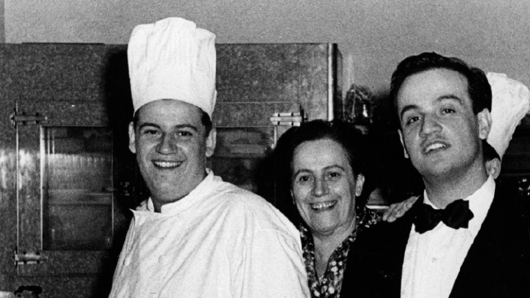 Nerio e Tarcisio con la madre Maddalena Nerio e Tarcisio con la madre Maddalena