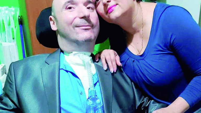 Lorenzo da Lugo: Bloccato a casa da anni dico che la vita è bella Lorenzo da Lugo: Bloccato a casa da anni dico che la vita è bella
