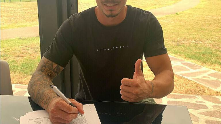 Calcio C, l'Imolese rinforza l'attacco con Luca Matarese Calcio C, l'Imolese rinforza l'attacco con Luca Matarese