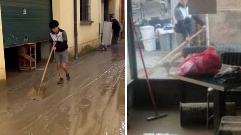 Dopo il rinvio del Gp di F1, Yuki Tsunoda dell'AlphaTauri scende in pista per ripulire Faenza dopo l'alluvione Dopo il rinvio del Gp di F1, Yuki Tsunoda dell'AlphaTauri scende in pista per ripulire Faenza dopo l'alluvione