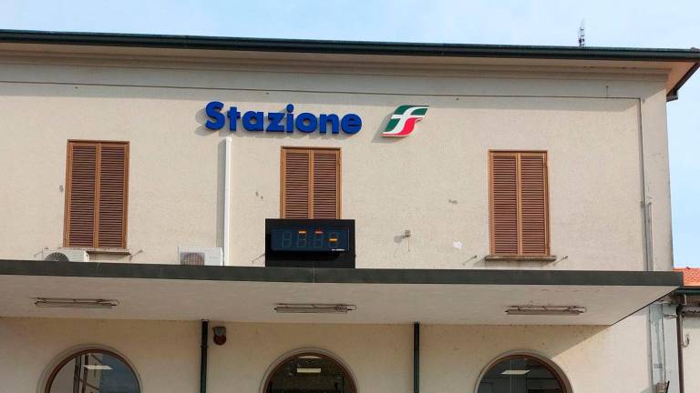 L’ingresso della stazione di Lugo L’ingresso della stazione di Lugo