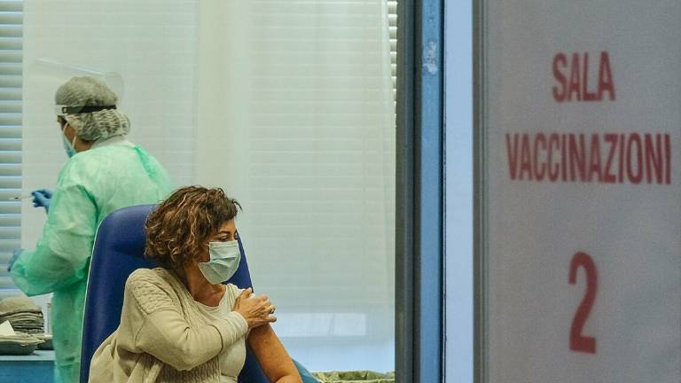Vaccini: da domani si parte con AstraZeneca in Emilia Romagna Vaccini: da domani si parte con AstraZeneca in Emilia Romagna