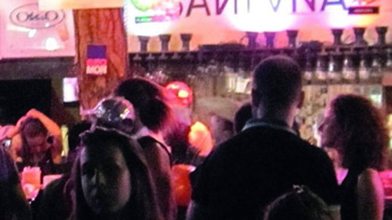 Cervia, street bar addio: lo Zouk Santana cambia pelle Cervia, street bar addio: lo Zouk Santana cambia pelle