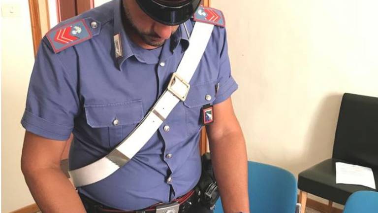 Imola, minaccia infermiera con coltello al centro di salute mentale Imola, minaccia infermiera con coltello al centro di salute mentale