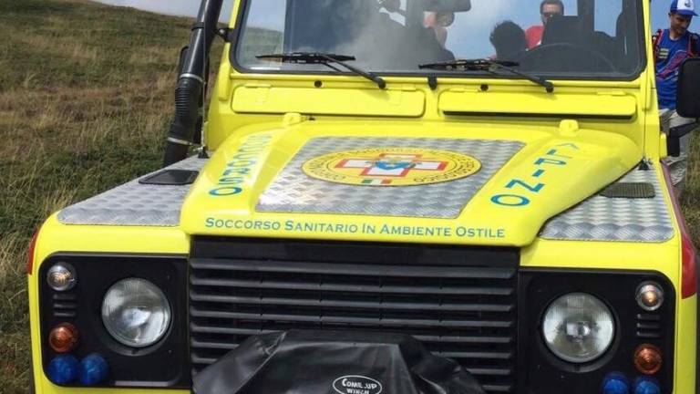Cade nel bosco a Santa Sofia: ferito un cacciatore 43enne di Cesenatico Cade nel bosco a Santa Sofia: ferito un cacciatore 43enne di Cesenatico