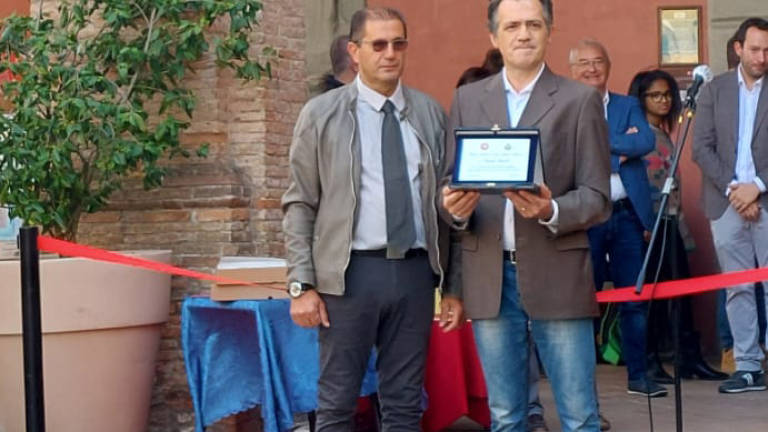Sant'Agata Feltria, Fiera del Tartufo: premiato Guido Guidi, simbolo della Pro Loco Sant'Agata Feltria, Fiera del Tartufo: premiato Guido Guidi, simbolo della Pro Loco