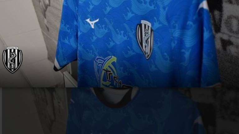 Il Cesena Fc femminile mette all'asta su Ebay le sue maglie in favore dell'Ucraina Il Cesena Fc femminile mette all'asta su Ebay le sue maglie in favore dell'Ucraina