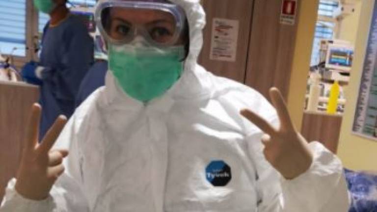 Rimini, infermiera Covid: Paura sì, ma penso solo a salvare vite Rimini, infermiera Covid: Paura sì, ma penso solo a salvare vite