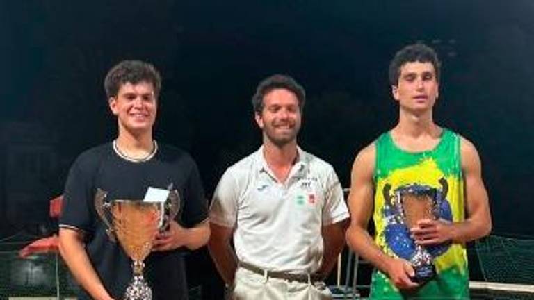 Tennis, Fabiani rientra alla grande e trionfa al Casalboni Tennis, Fabiani rientra alla grande e trionfa al Casalboni