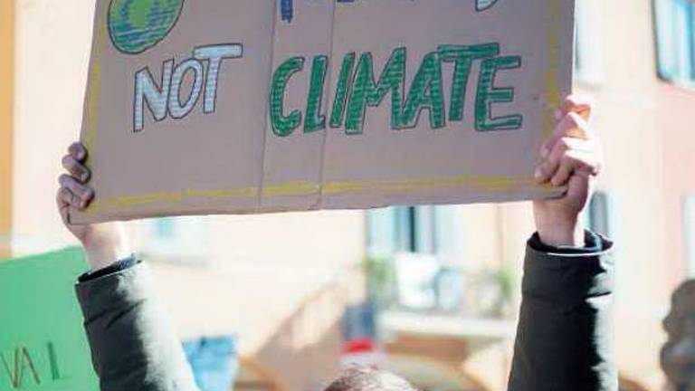 Sciopero per il clima, anche a Imola gli studenti scenderanno in strada Sciopero per il clima, anche a Imola gli studenti scenderanno in strada